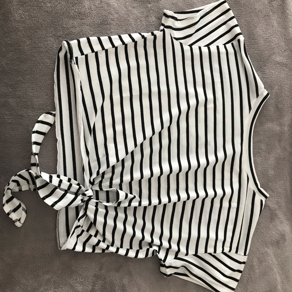 Striped knotted crop top